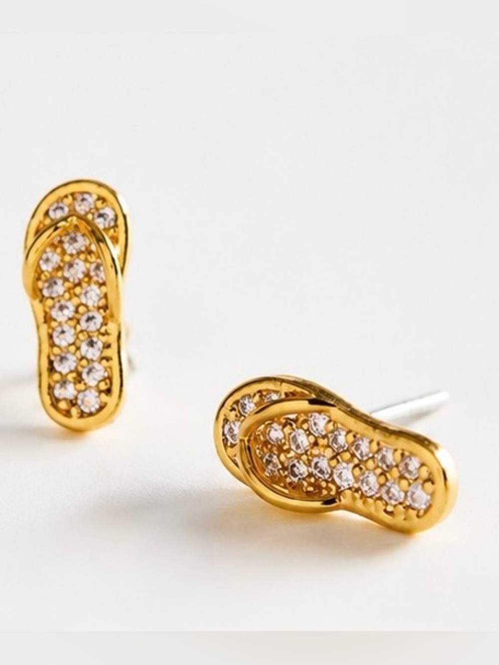 Anthropologie Gold Crystal Flip Flop Stud Earrings 🩴✨